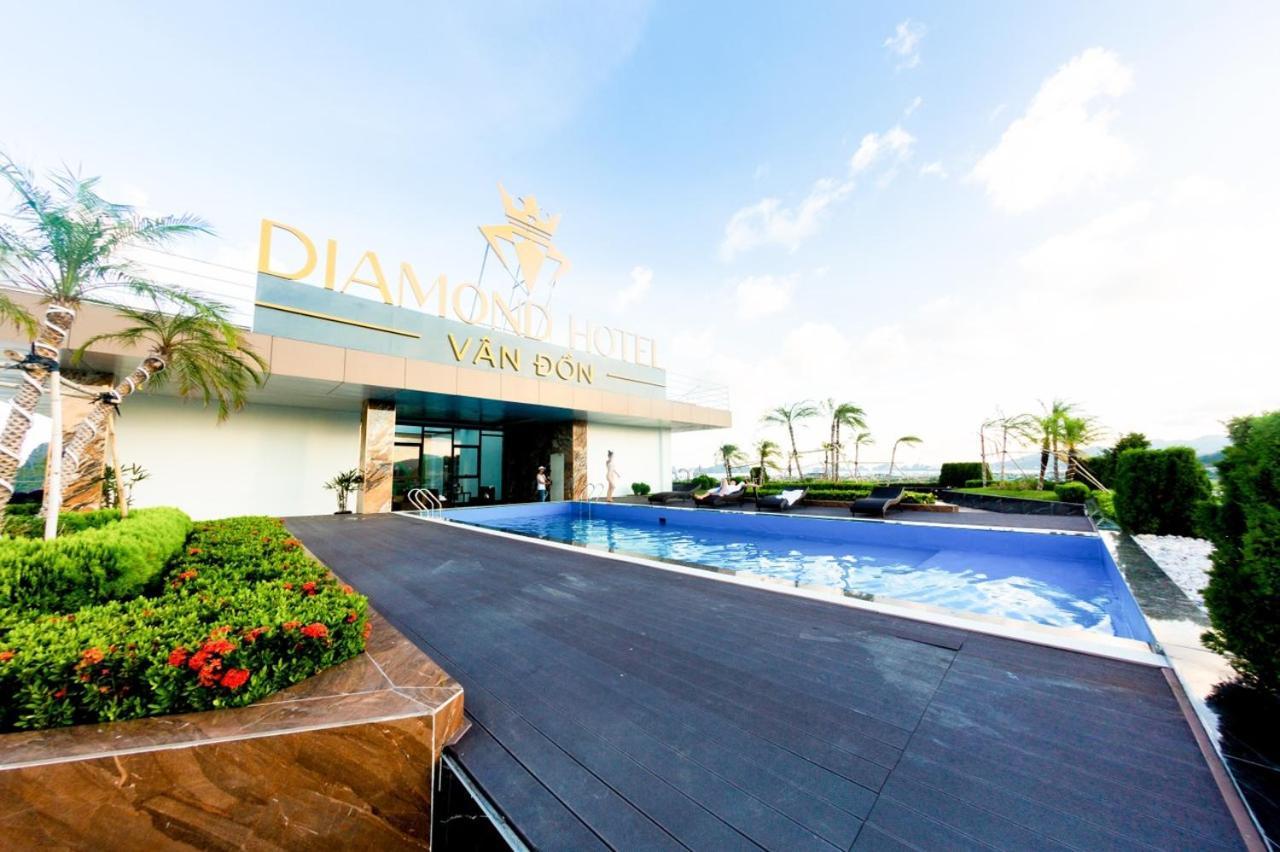 Diamond Hotel Van Don Cam Pha Exteriör bild